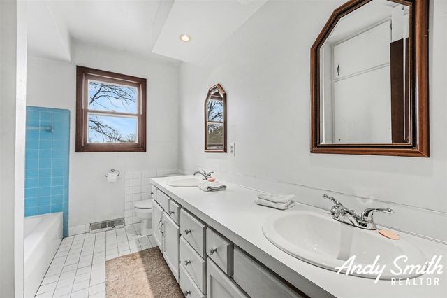 4102 40th Avenue, Hudsonville, MI 49426