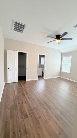 7034 Smilax Street B, Houston, TX 77088