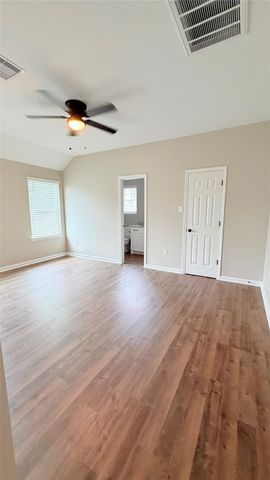 7034 Smilax Street B, Houston, TX 77088