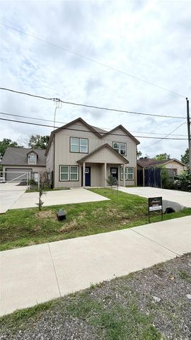 7034 Smilax Street B, Houston, TX 77088