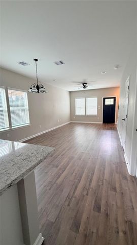7034 Smilax Street B, Houston, TX 77088