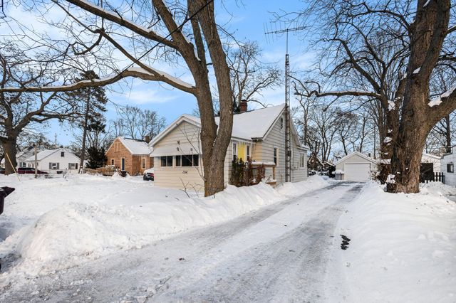 1254 Harvey Street, Muskegon, MI 49442