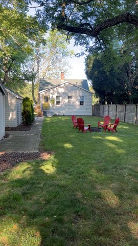 1254 Harvey Street, Muskegon, MI 49442