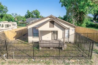 1051 W Little York Road, Houston, TX 77091