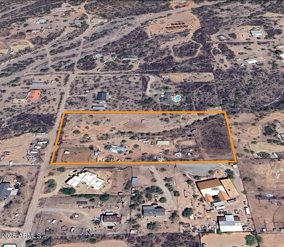 45215 N 10TH Street '-', New River, AZ 85087