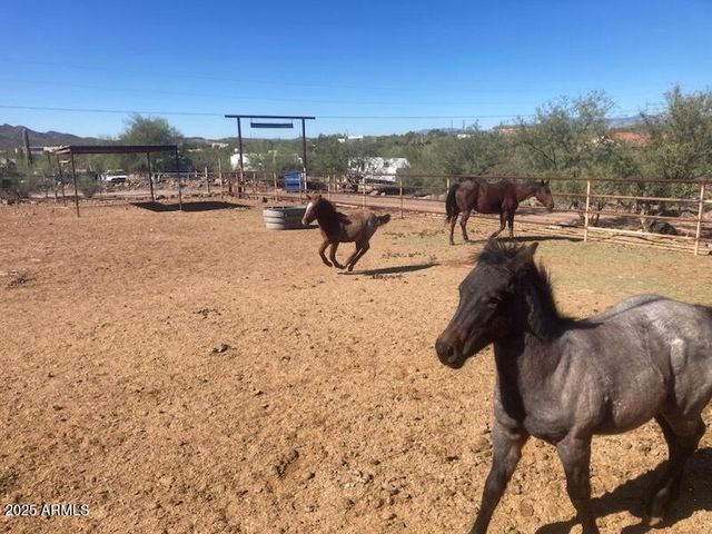 45215 N 10TH Street '-', New River, AZ 85087