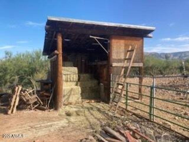 45215 N 10TH Street '-', New River, AZ 85087