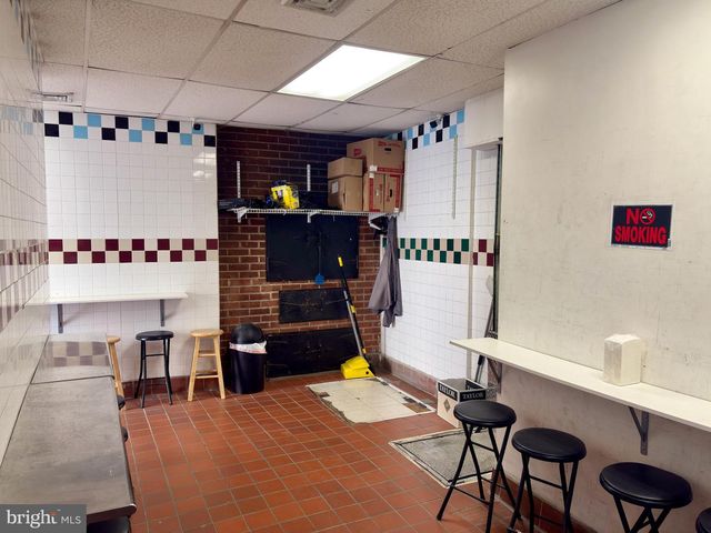 683 N 52ND ST, Philadelphia, PA 19131