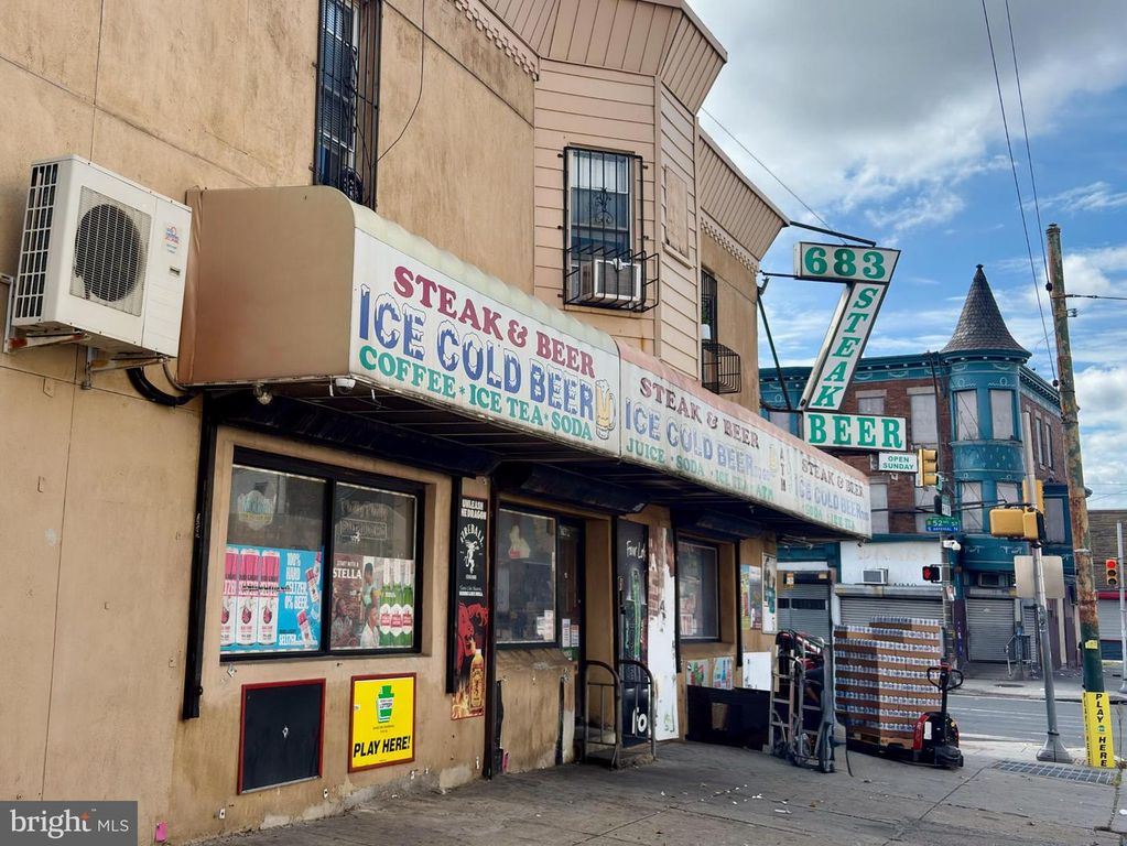 683 N 52ND ST, Philadelphia, PA 19131