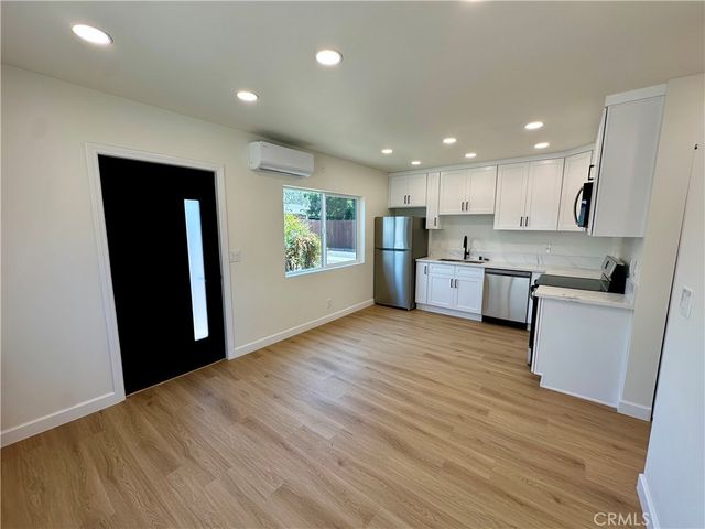 1936 W Valencia Drive A, Fullerton, CA 92833