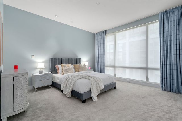 500 Atlantic Ave 18P, Boston, MA 02210