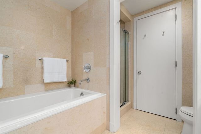 500 Atlantic Ave 18P, Boston, MA 02210