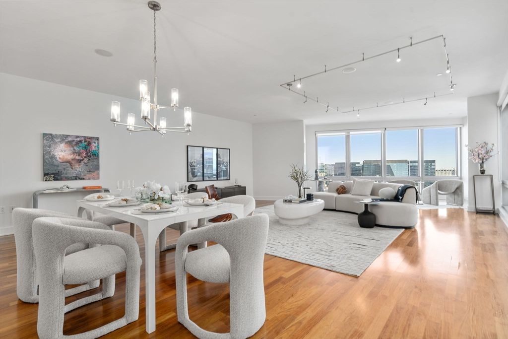 500 Atlantic Ave 18P, Boston, MA 02210