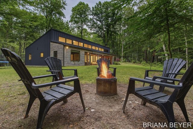 6550 Lake Effect Drive, Holland, MI 49423