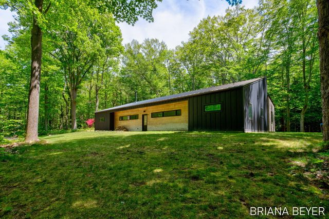 6550 Lake Effect Drive, Holland, MI 49423