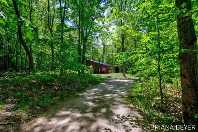 6550 Lake Effect Drive, Holland, MI 49423