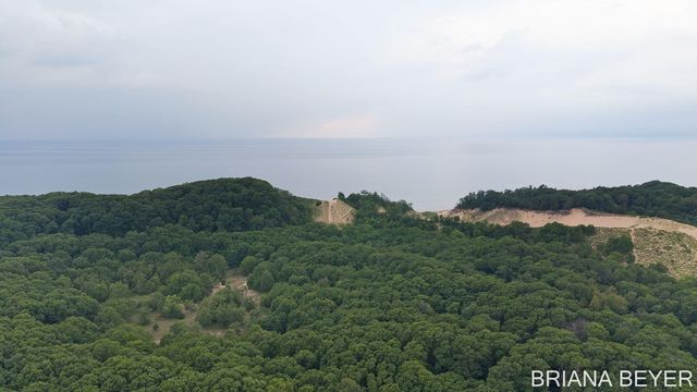 6550 Lake Effect Drive, Holland, MI 49423