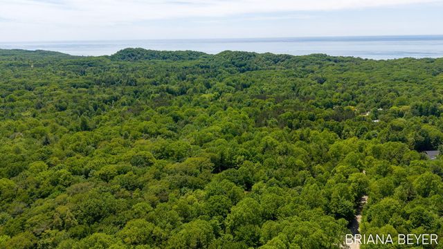 6550 Lake Effect Drive, Holland, MI 49423