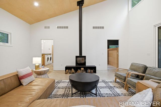 6550 Lake Effect Drive, Holland, MI 49423