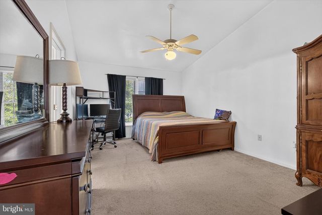 236 TIMBER VIEW DR, Harrisburg, PA 17110