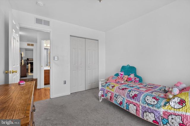 236 TIMBER VIEW DR, Harrisburg, PA 17110
