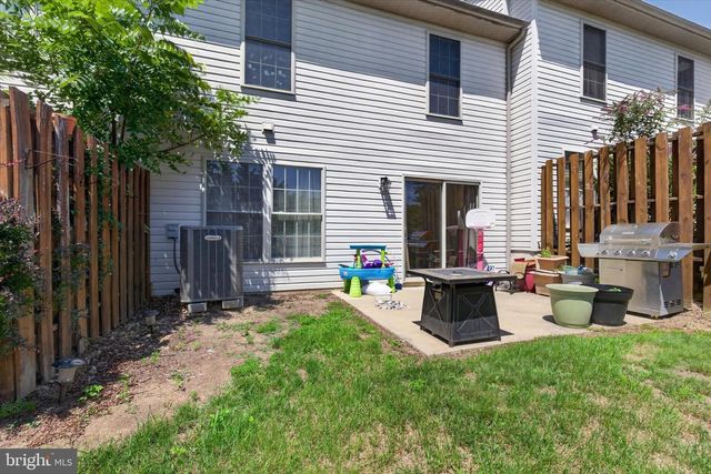 236 TIMBER VIEW DR, Harrisburg, PA 17110