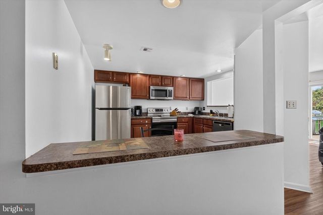 236 TIMBER VIEW DR, Harrisburg, PA 17110