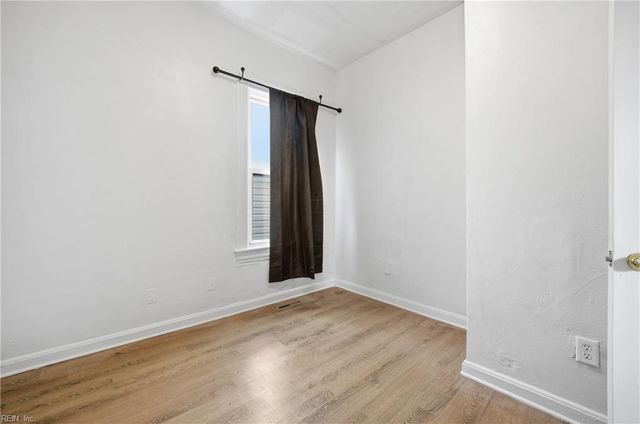 1406 Crawford PW, Portsmouth, VA 23704