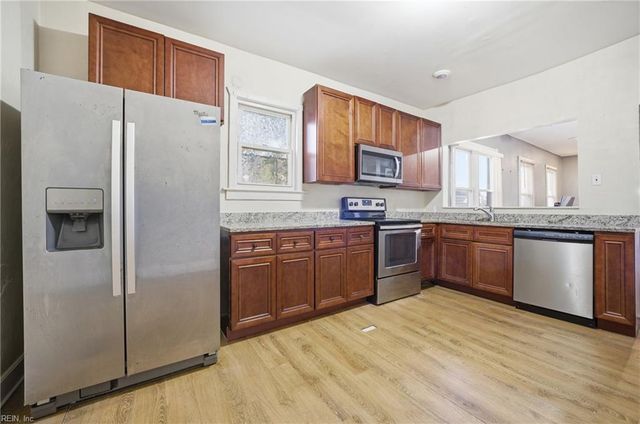 1406 Crawford PW, Portsmouth, VA 23704