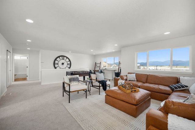 24785 E Blue Ridge Ave, Liberty Lake, WA 99019