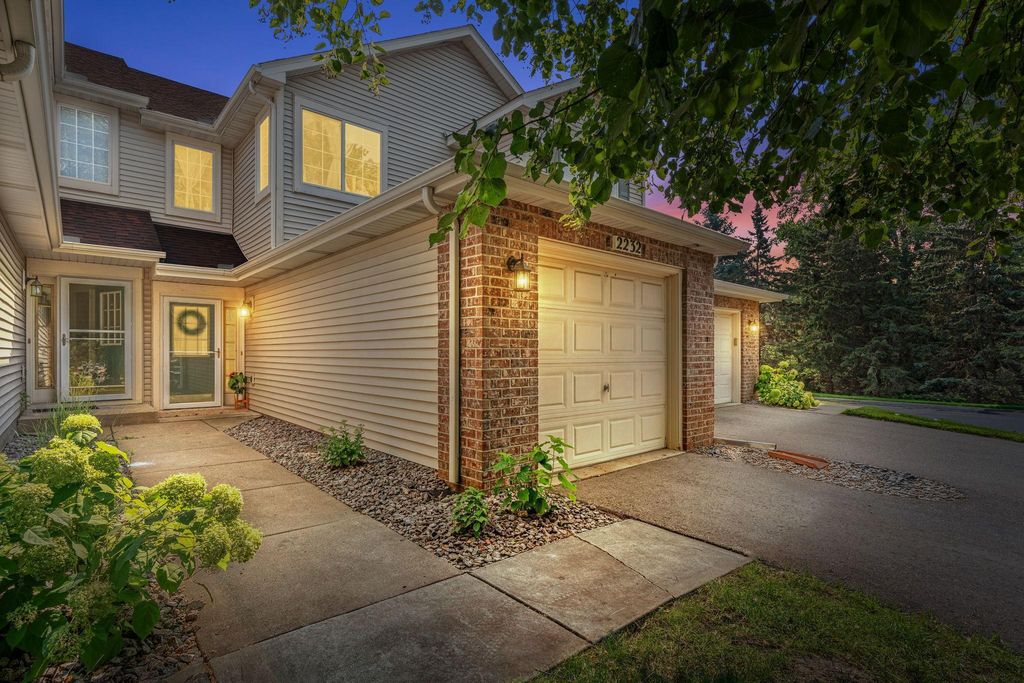2232 Water Lilly Lane 505, Eagan, MN 55122