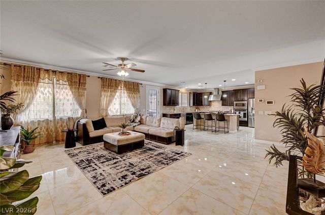 8223 Saddleback Ledge Avenue, Las Vegas, NV 89147