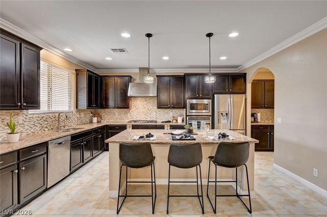 8223 Saddleback Ledge Avenue, Las Vegas, NV 89147