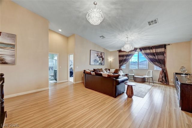 8223 Saddleback Ledge Avenue, Las Vegas, NV 89147