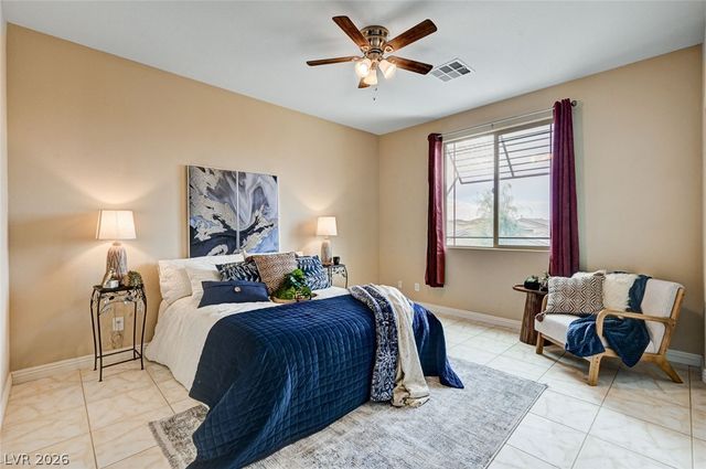 8223 Saddleback Ledge Avenue, Las Vegas, NV 89147