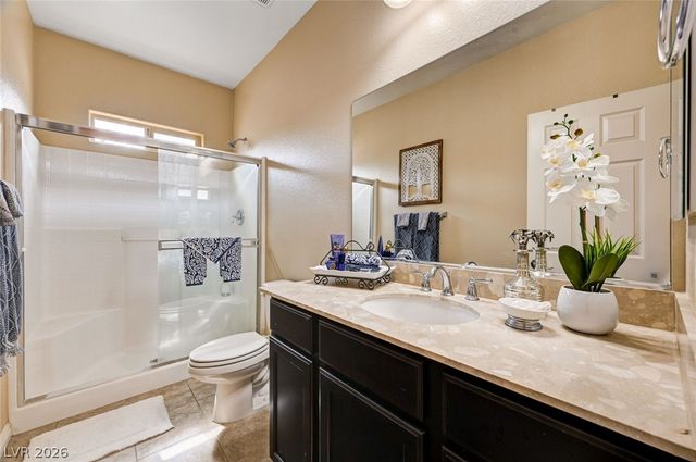 8223 Saddleback Ledge Avenue, Las Vegas, NV 89147