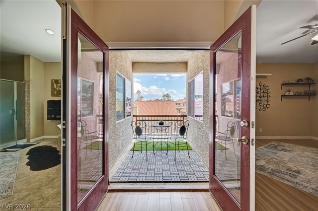 8223 Saddleback Ledge Avenue, Las Vegas, NV 89147