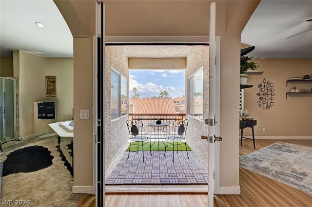 8223 Saddleback Ledge Avenue, Las Vegas, NV 89147