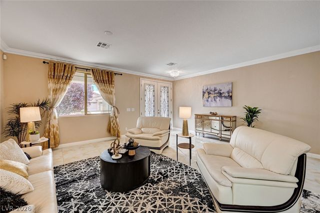 8223 Saddleback Ledge Avenue, Las Vegas, NV 89147