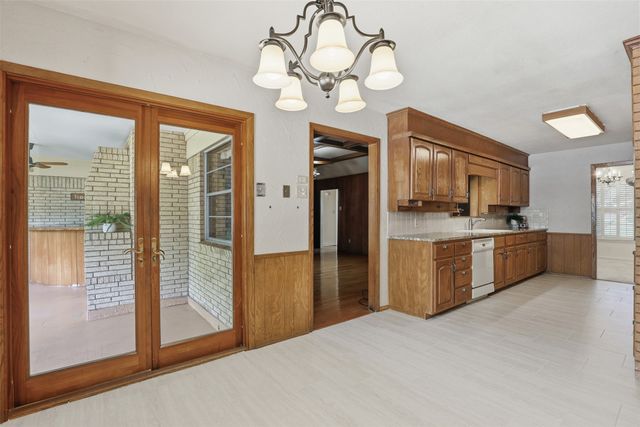 3820 Walton Avenue, Fort Worth, TX 76133