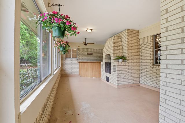 3820 Walton Avenue, Fort Worth, TX 76133