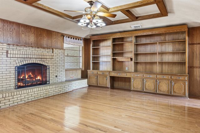 3820 Walton Avenue, Fort Worth, TX 76133