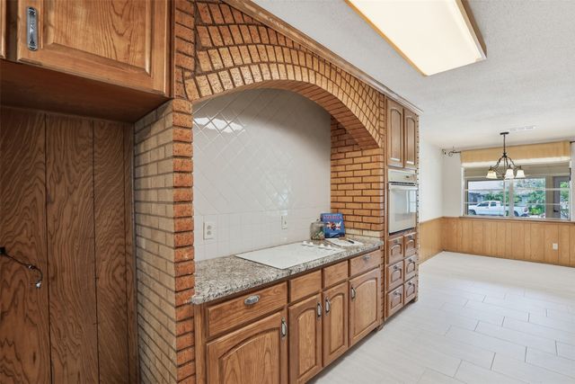 3820 Walton Avenue, Fort Worth, TX 76133