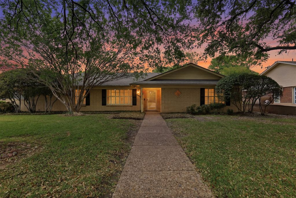 3820 Walton Avenue, Fort Worth, TX 76133