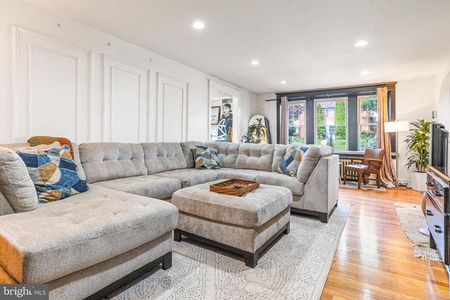 203 HEWETT RD, Wyncote, PA 19095