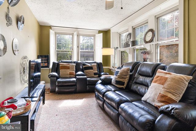 203 HEWETT RD, Wyncote, PA 19095