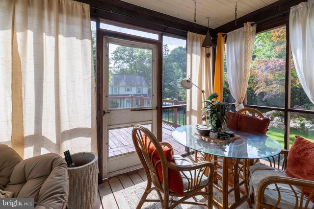 203 HEWETT RD, Wyncote, PA 19095