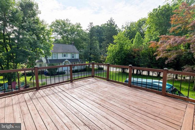 203 HEWETT RD, Wyncote, PA 19095