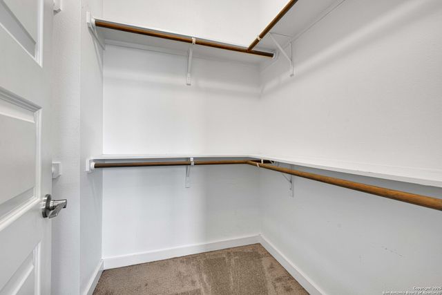 1162 N Olive St, San Antonio, TX 78202