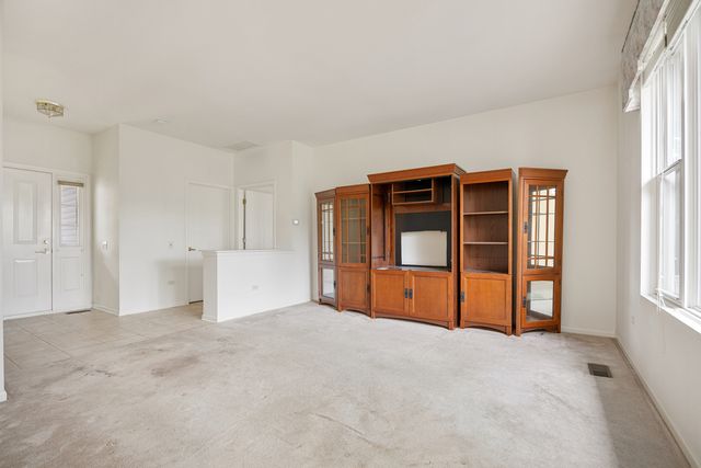 13199 W Essex Lane, Huntley, IL 60142
